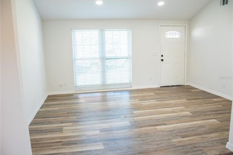Villa ou maison à vendre à Tampa, Floride: 3 chambres, 119.29 m2 № 2427567 - photo 3