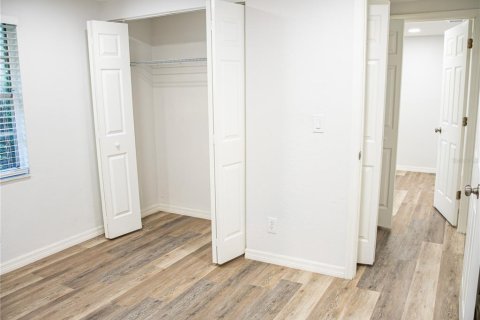 Villa ou maison à vendre à Tampa, Floride: 3 chambres, 119.29 m2 № 2427567 - photo 24