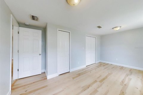 House in New Smyrna Beach, Florida 3 bedrooms, 125.7 sq.m. № 1883734 - photo 20