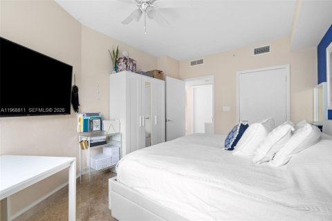 Condo in Aventura, Florida, 2 bedrooms  № 2031741 - photo 20