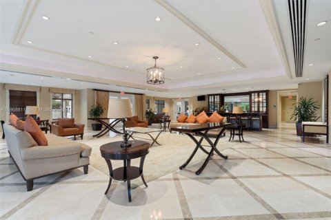 Condo in Aventura, Florida, 2 bedrooms  № 2031741 - photo 28
