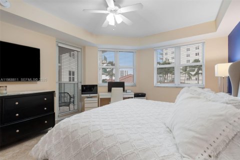Condo in Aventura, Florida, 2 bedrooms  № 2031741 - photo 15