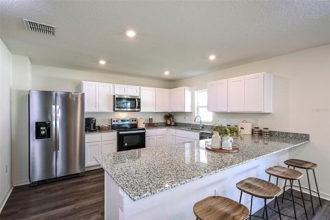 Villa ou maison à vendre à Avon Park, Floride: 3 chambres, 154.96 m2 № 2219647 - photo 8