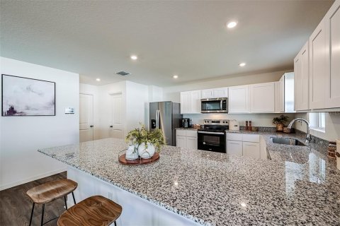 Villa ou maison à vendre à Avon Park, Floride: 3 chambres, 154.96 m2 № 2219647 - photo 12