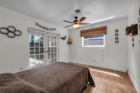 House in Pembroke Pines, Florida 3 bedrooms, 141.68 sq.m. № 1941325 - photo 20