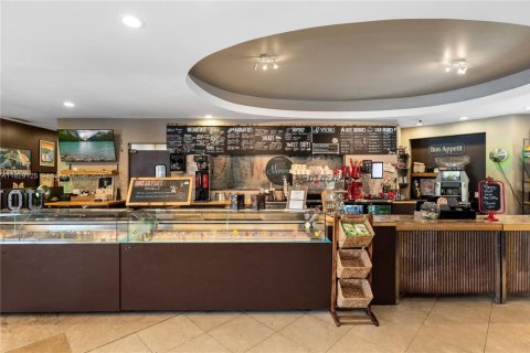 Propiedad comercial en venta en Fort Lauderdale, Florida № 1802717 - foto 18