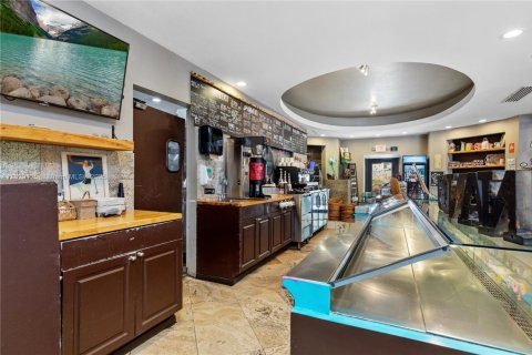 Propiedad comercial en venta en Fort Lauderdale, Florida № 1802717 - foto 10