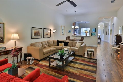 House in Ormond Beach, Florida 3 bedrooms, 157.47 sq.m. № 1865951 - photo 10