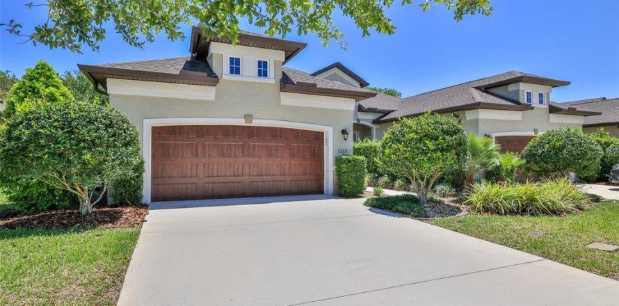 House in Ormond Beach, Florida 3 bedrooms, 157.47 sq.m. № 1865951