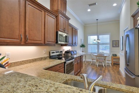 House in Ormond Beach, Florida 3 bedrooms, 157.47 sq.m. № 1865951 - photo 13