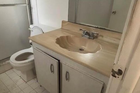 Condo in Lauderhill, Florida, 2 bedrooms № 2081710 - photo 10