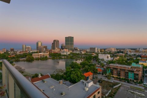 Condo in Saint Petersburg, Florida, 3 bedrooms  № 2148192 - photo 30