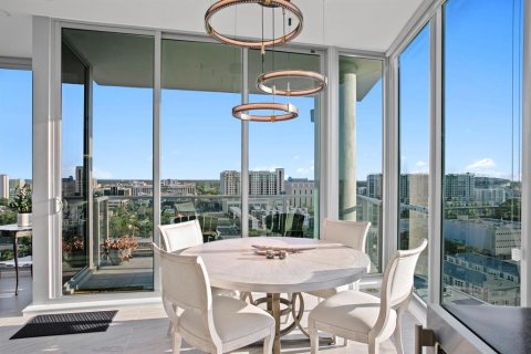 Condo in Saint Petersburg, Florida, 3 bedrooms  № 2148192 - photo 21