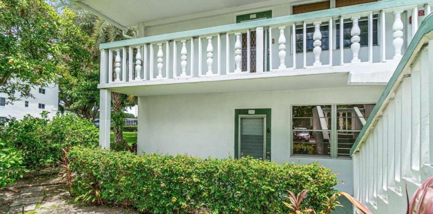 Condominio en Deerfield Beach, Florida, 2 dormitorios  № 2180448