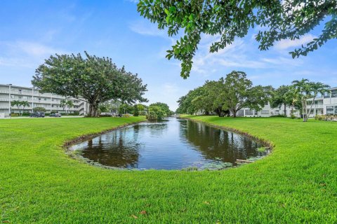 Condominio en venta en Deerfield Beach, Florida, 2 dormitorios, 76.18 m2 № 2180448 - foto 27