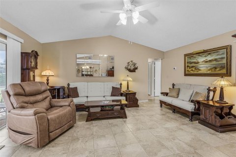 Villa ou maison à vendre à Punta Gorda, Floride: 3 chambres, 110.46 m2 № 2237187 - photo 9