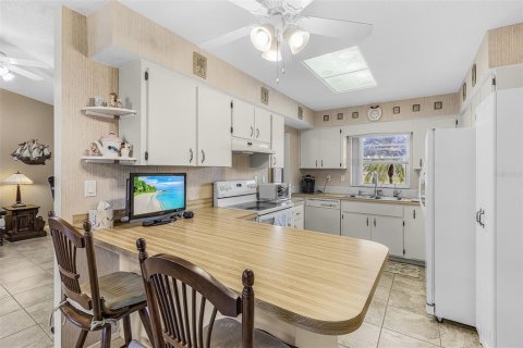 Villa ou maison à vendre à Punta Gorda, Floride: 3 chambres, 110.46 m2 № 2237187 - photo 5