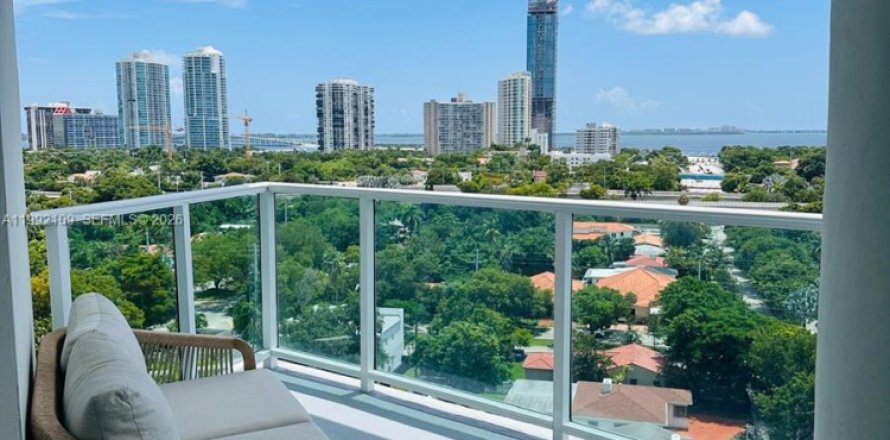 Condo à Miami, Floride, 3 chambres № 2056742
