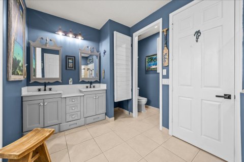 House in Port St. Lucie, Florida 3 bedrooms, 210.42 sq.m. № 2088146 - photo 28