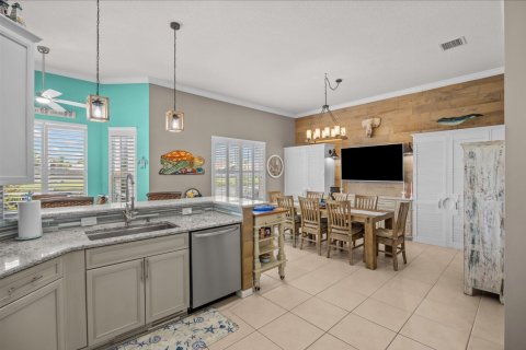 House in Port St. Lucie, Florida 3 bedrooms, 210.42 sq.m. № 2088146 - photo 15