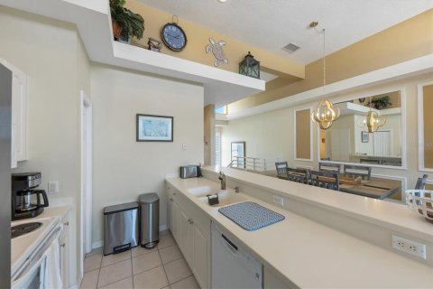 Townhouse in Englewood, Florida 3 bedrooms, 147.71 sq.m. № 213579 - photo 23