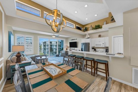 Townhouse in Englewood, Florida 3 bedrooms, 147.71 sq.m. № 213579 - photo 20