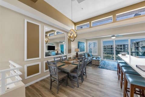 Townhouse in Englewood, Florida 3 bedrooms, 147.71 sq.m. № 213579 - photo 19