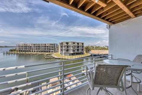 Townhouse in Englewood, Florida 3 bedrooms, 147.71 sq.m. № 213579 - photo 30