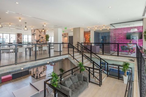 Apartamento en alquiler en Miami, Florida, 3 dormitorios, 126.25 m2 № 2246015 - foto 19