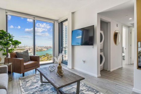 Apartamento en alquiler en Miami, Florida, 3 dormitorios, 126.25 m2 № 2246015 - foto 24