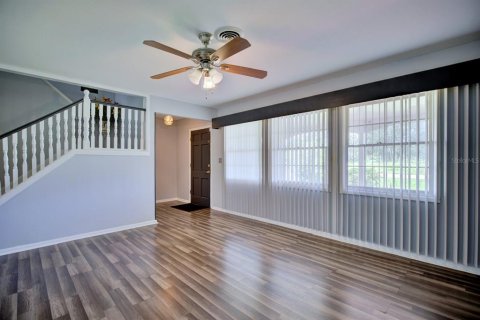 House in Sebring, Florida 4 bedrooms, 166.67 sq.m. № 1909543 - photo 20
