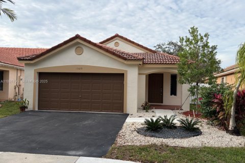 Дом в Уэстон, Флорида 3 спальни, 127.09м2 № 1990758