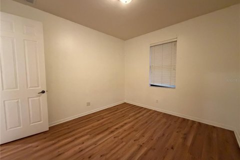 Villa ou maison à louer à Tampa, Floride: 3 chambres, 171.59 m2 № 2400238 - photo 28