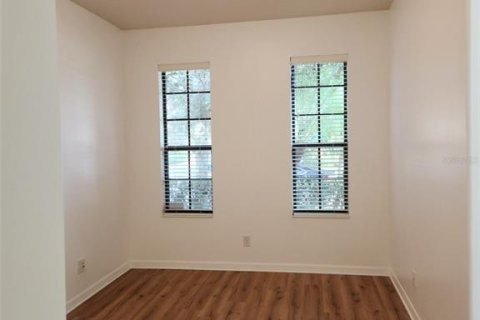 Villa ou maison à louer à Tampa, Floride: 3 chambres, 171.59 m2 № 2400238 - photo 5