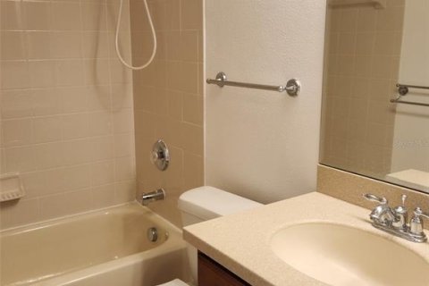 Villa ou maison à louer à Tampa, Floride: 3 chambres, 171.59 m2 № 2400238 - photo 18