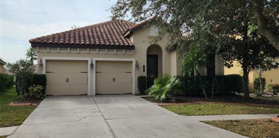 Villa ou maison à Tampa, Floride 3 chambres, 171.59 m2 № 2400238