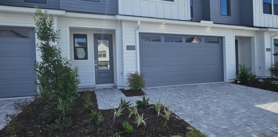 House in Jacksonville, Florida 3 bedrooms, 190.08 sq.m. № 773283