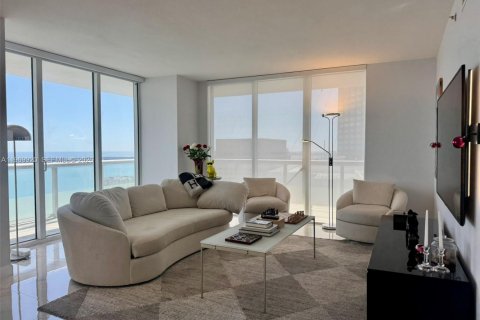 Condo in Miami, Florida, 3 bedrooms  № 2030709 - photo 7