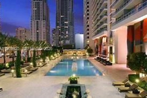 Condo in Miami, Florida, 3 bedrooms  № 2030709 - photo 29