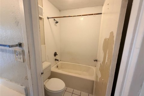 Condo in Orlando, Florida, 1 bedroom  № 2379772 - photo 6