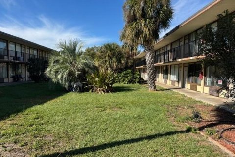 Condo in Orlando, Florida, 1 bedroom  № 2379772 - photo 11