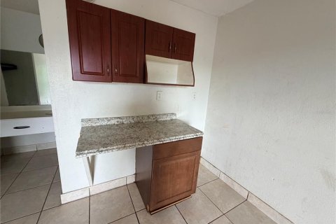 Condo in Orlando, Florida, 1 bedroom  № 2379772 - photo 4