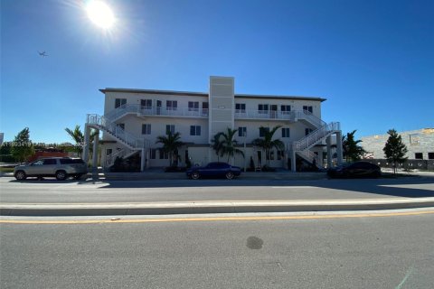 Condominio en alquiler en Doral, Florida, 3 dormitorios № 1945300 - foto 29