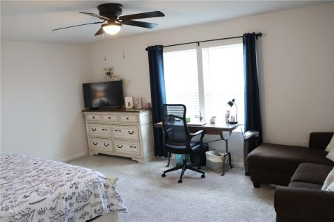 House in Davenport, Florida 5 bedrooms, 288.55 sq.m. № 1905685 - photo 20