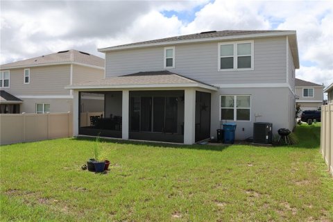 House in Davenport, Florida 5 bedrooms, 288.55 sq.m. № 1905685 - photo 2