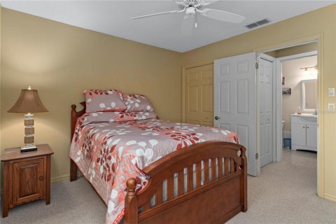 House in Homosassa, Florida 4 bedrooms, 242.29 sq.m. № 2215653 - photo 18