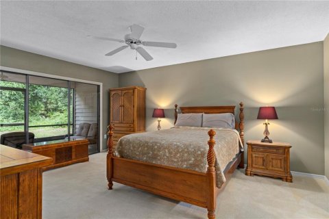 House in Homosassa, Florida 4 bedrooms, 242.29 sq.m. № 2215653 - photo 12