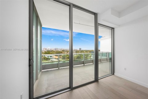 Condo in Bay Harbor Islands, Florida, 3 bedrooms  № 2174890 - photo 7