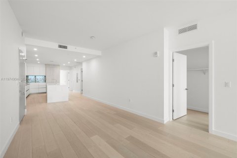 Condo in Bay Harbor Islands, Florida, 3 bedrooms  № 2174890 - photo 5