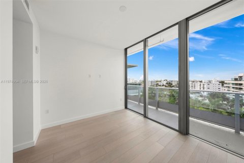 Condo in Bay Harbor Islands, Florida, 3 bedrooms  № 2174890 - photo 16